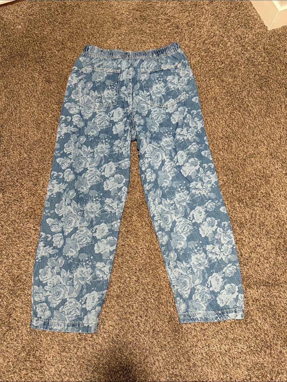 GAP Blue Floral Chambray Barrel Pants - Picture 3 of 3
